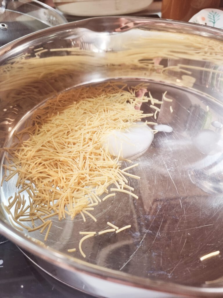 coconut oil and barley noodles, preparing pilaf