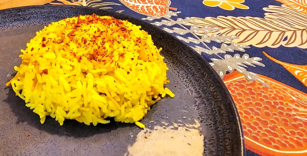 turmeric pilaf with red pepper